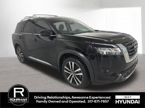 2023 Nissan Pathfinder Platinum