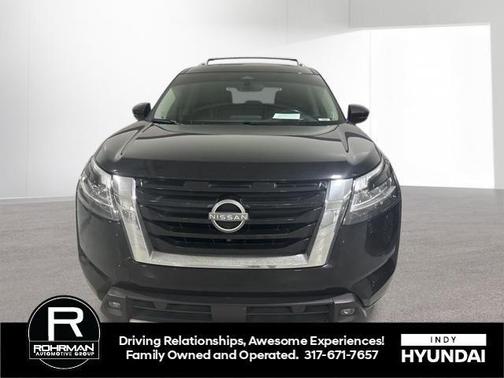 2023 Nissan Pathfinder Platinum
