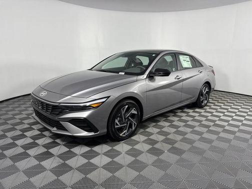 2025 Hyundai ELANTRA HEV SEL Sport