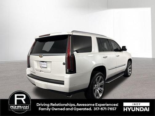 2017 Cadillac Escalade Luxury