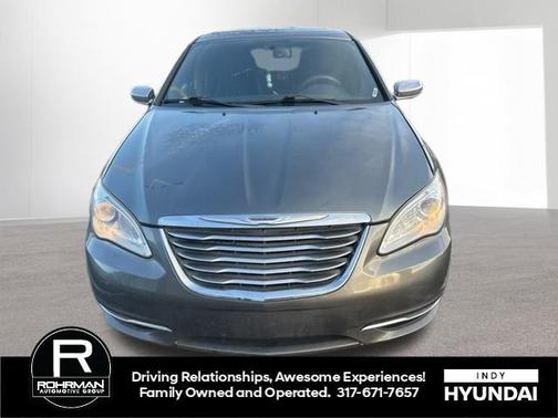 2013 Chrysler 200 Limited