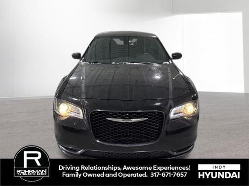 2019 Chrysler 300 S