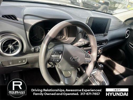 2022 Hyundai KONA SEL