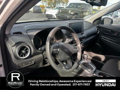 2022 Hyundai KONA SEL