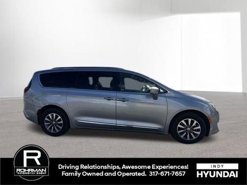2020 Chrysler Pacifica Touring-L Plus