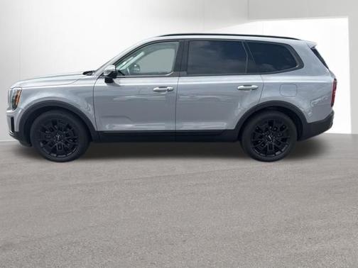 Gray 2022 Kia Telluride SX