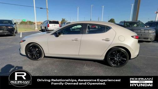 Platinum Quartz Metallic 2025 Mazda Mazda3 2.5 S Select Sport