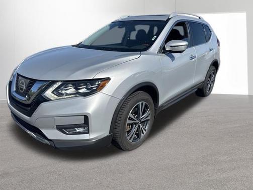 Brilliant Silver 2017 Nissan Rogue SL