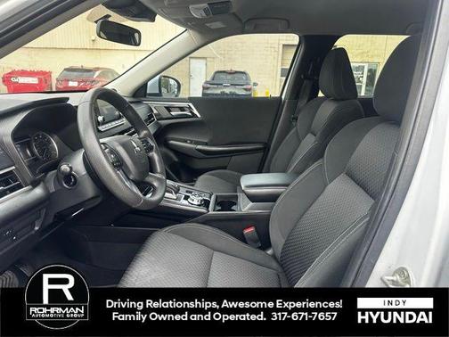 2022 Mitsubishi Outlander ES