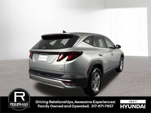 2025 Hyundai TUCSON SE