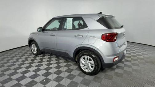 2021 Hyundai VENUE SE