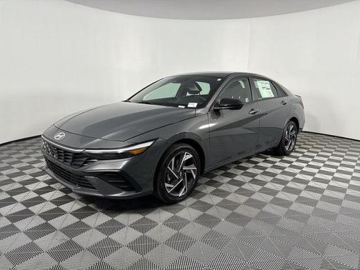 2025 Hyundai ELANTRA HEV SEL Sport