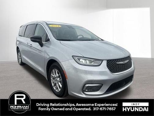 2024 Chrysler Pacifica Touring-L