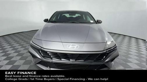 2025 Hyundai ELANTRA HEV SEL Sport