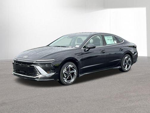 Black 2026 Hyundai SONATA SEL Sport