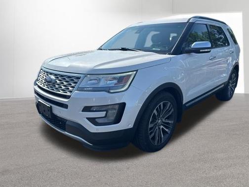 White Platinum Clearcoat Metallic 2017 Ford Explorer Platinum