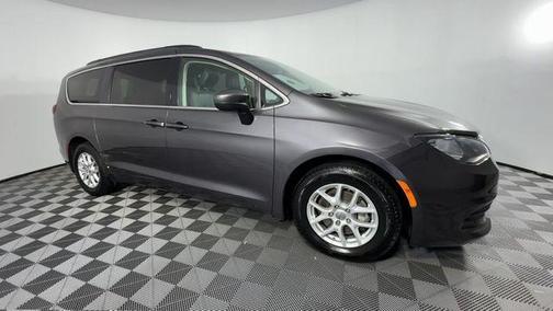 2020 Chrysler Voyager LXI