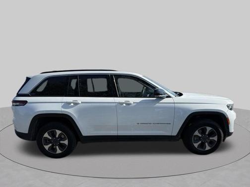 Bright White Clearcoat 2024 Jeep Grand Cherokee 4xe Base
