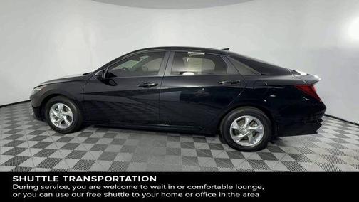 2021 Hyundai ELANTRA SE