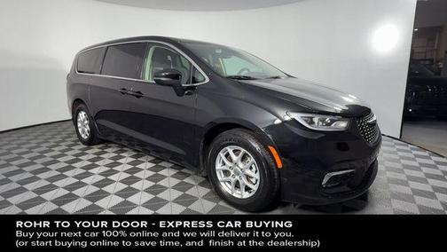 2023 Chrysler Pacifica Touring-L
