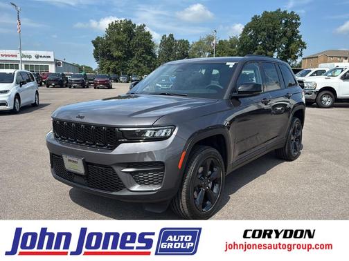 2025 Jeep Grand Cherokee Laredo