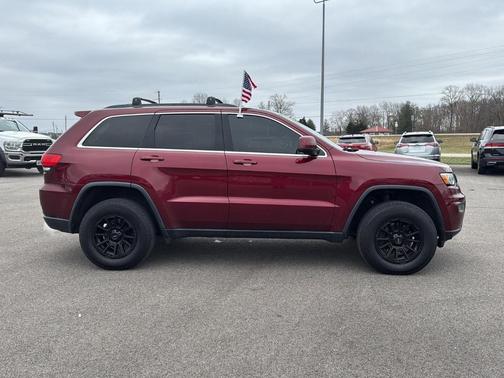 2018 Jeep Grand Cherokee Laredo E