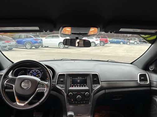 2018 Jeep Grand Cherokee Laredo E