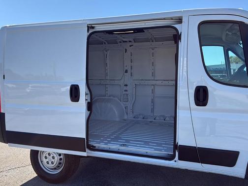 2026 RAM ProMaster 1500 Low Roof