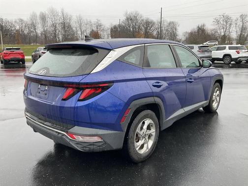 2022 Hyundai TUCSON SE