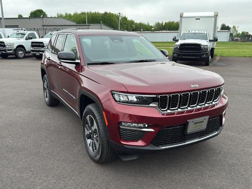 2025 Jeep Grand Cherokee 4xe Base