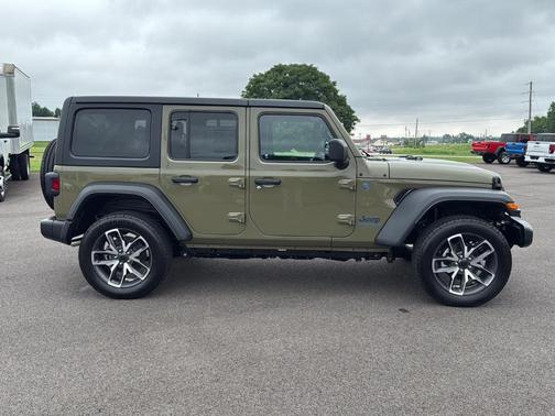 2025 Jeep Wrangler 4xe Sport