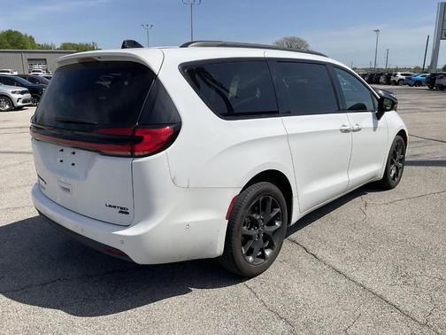 2023 Chrysler Pacifica Limited
