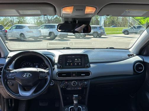 2020 Hyundai KONA SEL