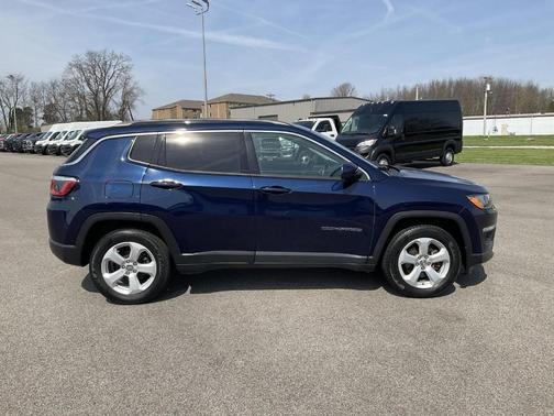 Jazz Blue Pearlcoat 2017 Jeep Compass Latitude