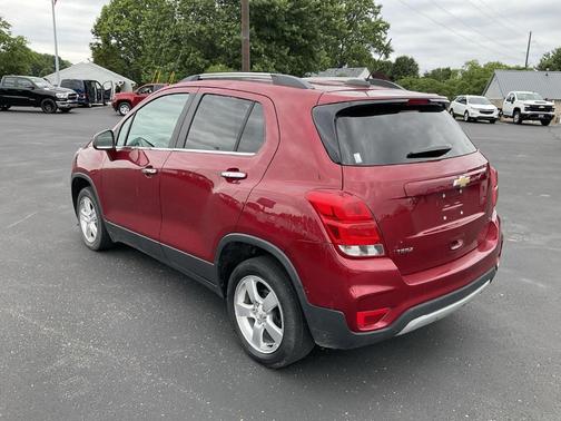 Cajun Red Tintcoat 2020 Chevrolet Trax LT