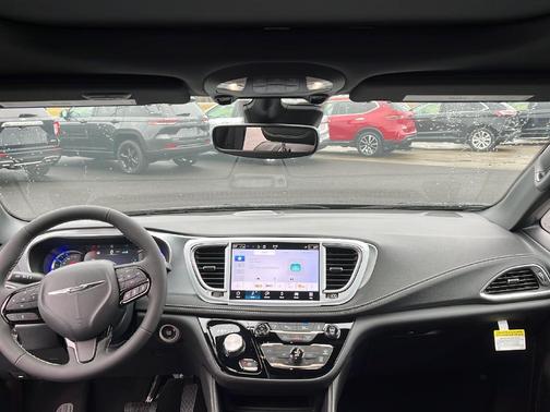 2025 Chrysler Pacifica Hybrid Select