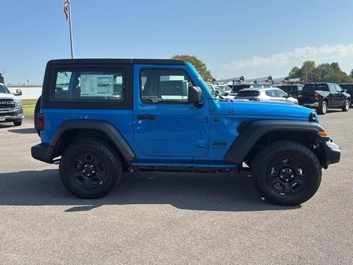 2025 Jeep Wrangler Sport