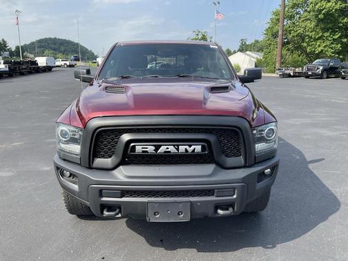 Delmonico Red Pearlcoat 2018 RAM 1500 Rebel