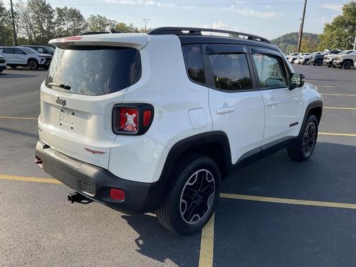 2017 Jeep Renegade Trailhawk