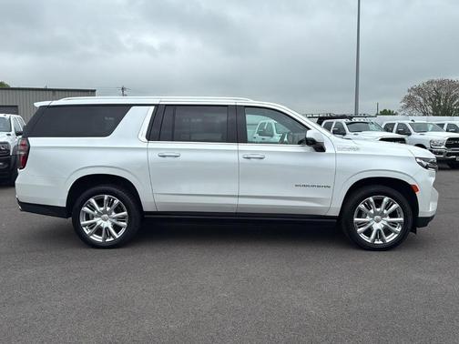 2022 Chevrolet Suburban High Country
