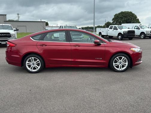 2018 Ford Fusion Hybrid SE