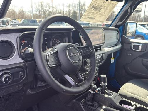 2025 Jeep Wrangler Sport