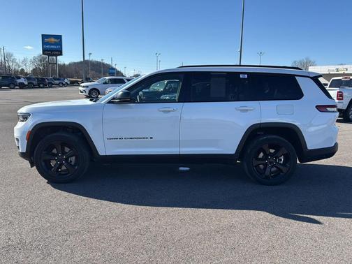 2023 Jeep Grand Cherokee L Laredo