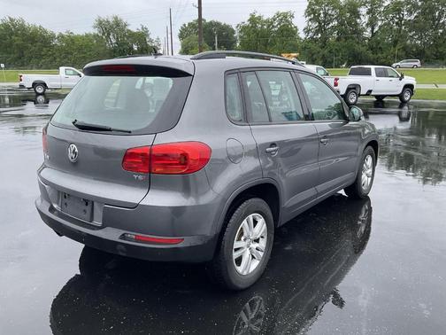 Pepper Gray Metallic 2016 Volkswagen Tiguan S