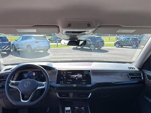 2024 Volkswagen Atlas 2.0T SE