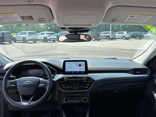 Atlas Blue 2022 Ford Escape SE