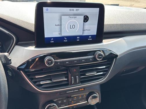 Atlas Blue 2022 Ford Escape SE