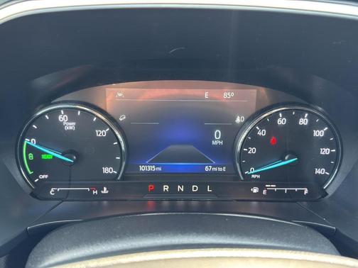 Atlas Blue 2022 Ford Escape SE