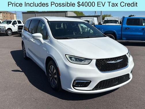 2022 Chrysler Pacifica Hybrid Touring L