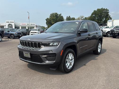 2025 Jeep Grand Cherokee Laredo X